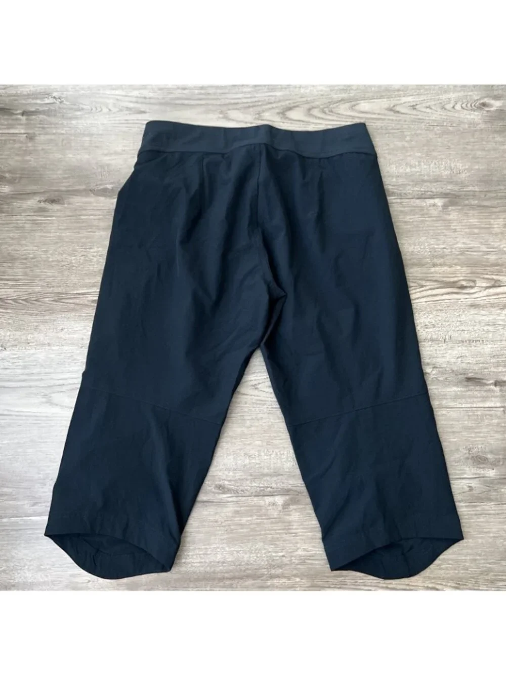 Sugoi Cycling Capri Pants Womens‎ S Black Low Rise